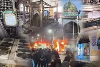 ویدئو | به آتش کشیدن حرم امامزاده سبزقبا دزفول توسط عناصر تروریستی