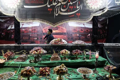 آیین سینی گردانی حضرت قاسم علیه السلام در شب هشتم محرم