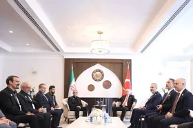 دیدار رؤسای جمهور ایران و ترکیه در حاشیه برگزاری اجلاس سران اکو در جمهوری آذربایجان