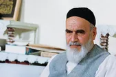 پنج شب با امام(ره) | واکاوی ابعاد مغفول‌مانده یک رهبر تاریخ‌ساز در برنامه «رواق امام»