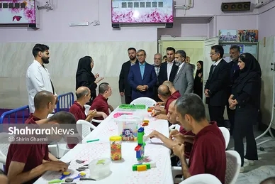 گزارش تصویری | آیین اهدای ۳۰۰ دستگاه ویلچر و بسته تحصیلی به معلولان و دانش‌آموزان تحت پوشش بهزیستی خراسان رضوی