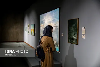 عکس‌هایی از نمایشگاه «به گزارش زنان» در موزه هنرهای معاصر تهران