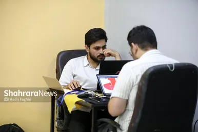 گزارش تصویری | رویداد تولید پوستر و اکران شهری «برای خدمت»