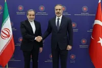پیام تبریک وزیر خارجه ترکیه به مناسبت سالگرد پیروزی انقلاب اسلامی