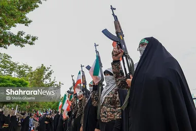 اجتماع بزرگ دختران و نور کرامت در مشهد