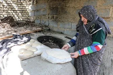 عطر بی مانند نان تنوری