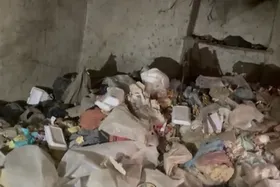 داستان غم&zwnj;انگیز زندگی &laquo;نیکبخت&raquo;، زنی که ۲۵ سال در اتاق خانه برادرش زندانی بود