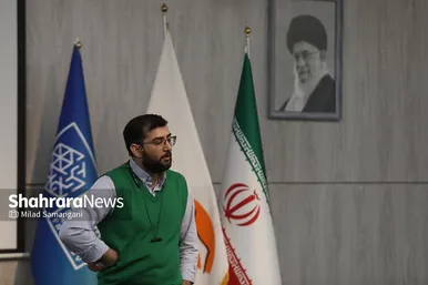 اولین روز برگزاری رویداد رسانه‌ای رج در کارخانه نورآوری مشهد