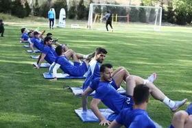 بازیکنان استقلال تهدید به اخراج شدند