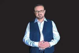 عبدالحسین مختاباد: جایزه &laquo;از شرم درحجاب&raquo; را به مردم تقدیم می&zwnj;کنم