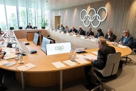 تمایل همکاری چین با IOC برای واکسیناسیون ورزشکاران