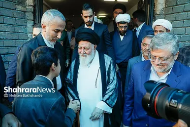 گزارش تصویری | مراسم زنگ نماز در دبیرستان دولتی حسن برزگر مشهد