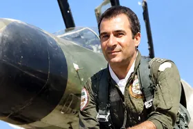 مردی که با فانتوم، تا مرز آب پرواز کرد