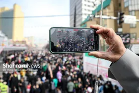 عشق به انقلاب سن و سال نمی&zwnj;شناسد | آقا گفته که بیاییم + فیلم