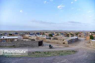 درآمدزایی اهالی روستای چاه نسر به کمک پنل های خورشیدی