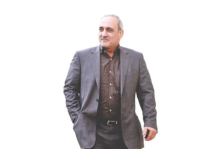 فتحی و خطیر با شلوغ‌بازی هواداران را آرام کردند