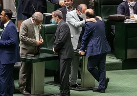 تذکر نمایندگان درباره پرداخت پاداش و سنوات پایان خدمت کارکنان بازنشسته وزارت خانه&zwnj;ها