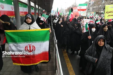 گزارش تصویری حضور باشکوه مردم مشهد در راهپیمایی ۲۲ بهمن