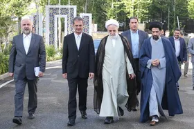 رئیس قوه قضائیه: دنبال حل مشکل معادن و کارخانه&zwnj;ها هستیم| می&zwnj;خواهیم انتقادات و پیشنهادات مردم را بشنویم