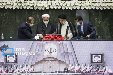 عکس‌هایی از سیزده دوره تحلیف ریاست جمهوری ایران