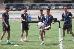 پرسپولیس بدون برد در قرن جدید| طلسم سرخ مقابل پیکان می&zwnj;شکند؟
