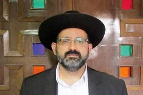 رهبر جامعه کلیمیان ایران: رژیم صهیونیستی حتی به مقدسات یهودیان هم حرمت نگذاشت
