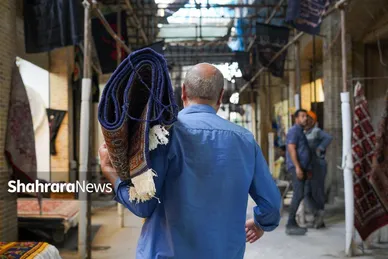 عکس‌هایی از بازار فرش مشهد