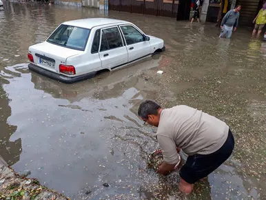 آب گرفتگی محله مشکینی و خیابان امام‌دوست قاسم‌آباد