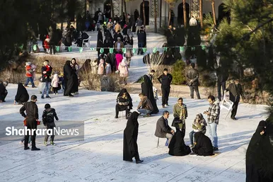 آیین چراغ برات در آرامگاه خواجه ربیع