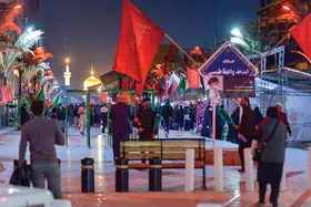 گزارشی از موکب &laquo;القلم&raquo; که در آن هنرمندان مشهدی آثار هنری&zwnj;&zwnj;شان را به نفع محرومان می&zwnj;فروشند
