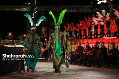 تصاویری از آیین تعزیه خوانی در عرصه میدان شهدا