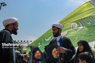 عکس‌هایی از مراسم تشییع پیکر شهدای خدمت در مشهد (۱)