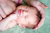 پویش آگاهی‌بخشی عمومی بیماری‌های مادرزادی، ساختمانی و دریچه‌ای قلب در مشهد راه‌اندازی شد