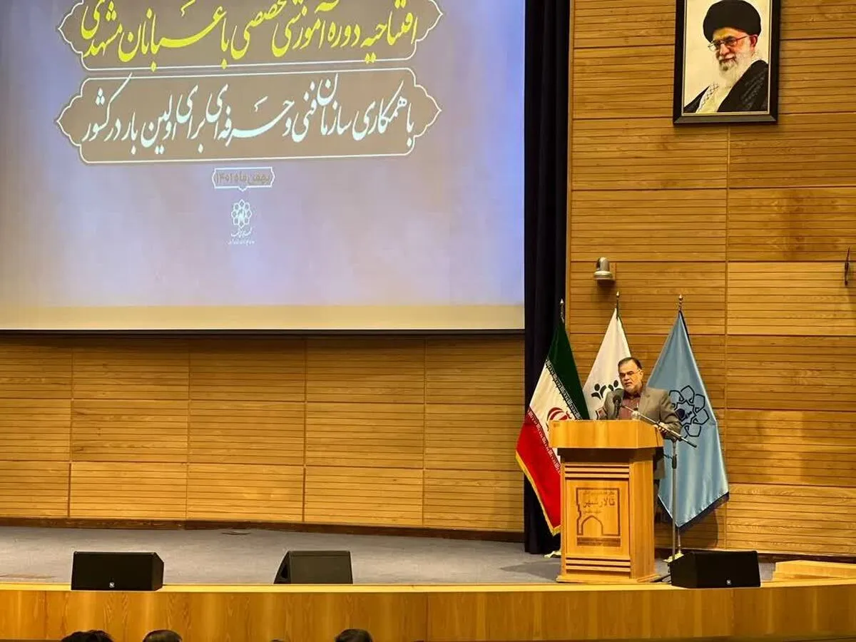 معاون خدمات شهری شهرداری مشهد: نقش باغبانان در زیبایی و نشاط شهر بر کسی پوشیده نیست