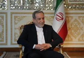 پیام قدردانی عراقچی از مردم و دولت عراق برای تشییع باشکوه پیکر مطهر رهبر شهید