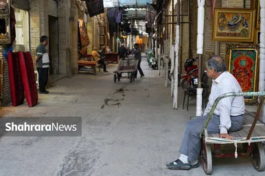 عکس‌هایی از بازار فرش مشهد