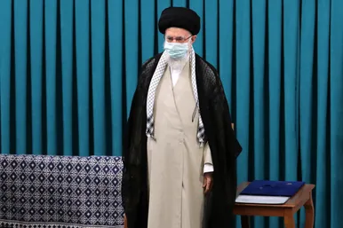 مراسم تنفیذ حکم سیزدهمین دوره ریاست جمهوری اسلامی ایران‌