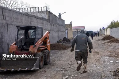 اجرای عملیات تخریب انشعابات غیرمجاز آب باغ‌ویلا‌های اطراف جاده کلات (۴ آذر ۱۴۰۳)