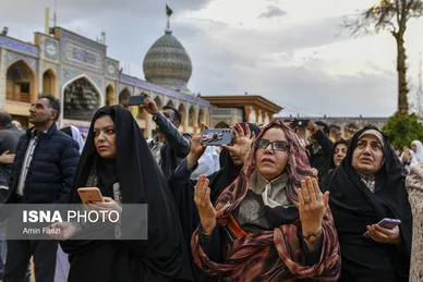 لحظه تحویل سال ۱۴۰۳ در حرم حضرت شاهچراغ (ع)