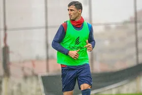 علیپور پرسپولیسی شد + عکس و فیلم