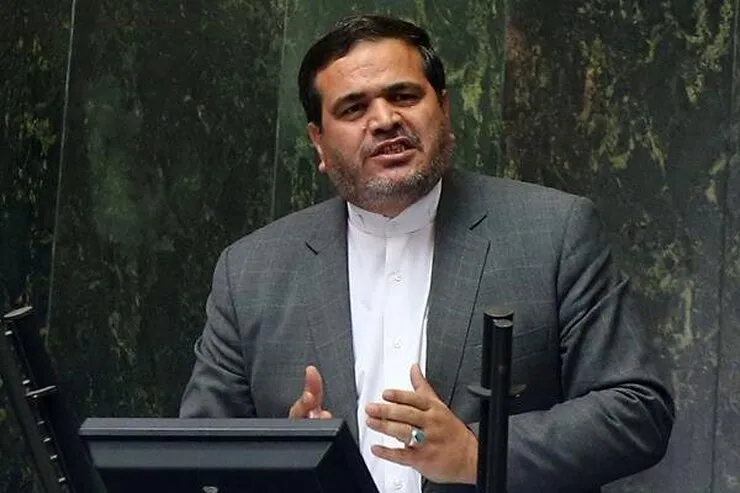 عنابستانی: افزایش حقوق‌ها توان مقابله با تورم افسار گسیخته را ندارد| کنترل تورم با تزریق پول ممکن نیست