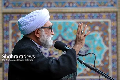 آئین اذن عزای حسینی و تعویض پرچم گنبد حرم مطهر رضوی