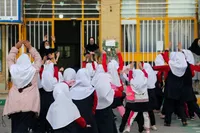 معاون وزیر آموزش و پرورش هشدار داد: برخورد جدی با هرگونه هنجارشکنی در مدارس غیردولتی