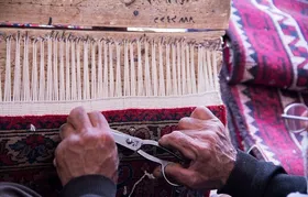 از مجموع ۹۰ هزار بافنده فرش در خراسان&zwnj;رضوی تنها ۱۱ هزار نفر بیمه هستند