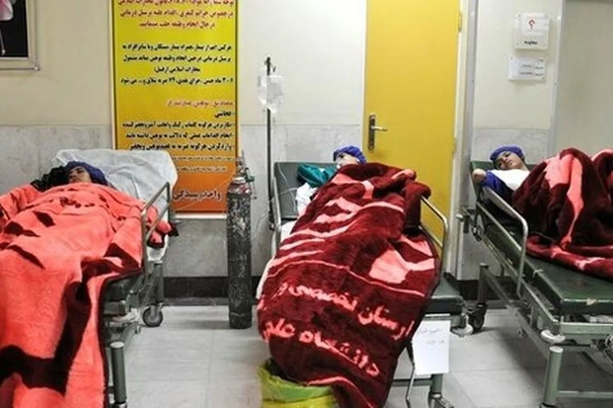 جزئیاتی از پشت پرده ماجرای مسمومیت دانش‌آموزان در کشور (۱۷ اسفندماه ۱۴۰۱)