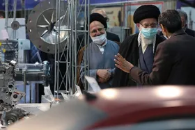 بازدید رهبر انقلاب از نمایشگاه توانمندی&zwnj;های تولید داخل+ فیلم و عکس