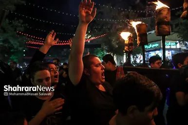 آئین سنتی مشعل گردانی نجفی‌ها در شب تاسوعا