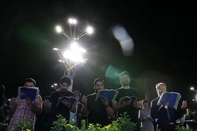 مراسم احیاء شب 23 ماه رمضان در حرم مطهر رضوی