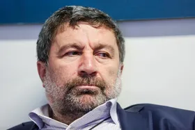 رئیس شورای اطلاع رسانی دولت: توقف جنگ به معنای پایان تلاش دشمن نیست
