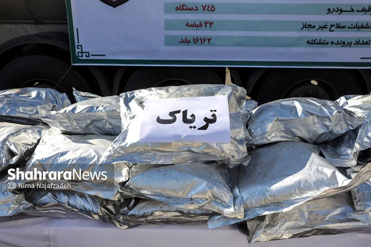 کشف محموله سنگین مواد مخدر در نهبندان | ۱۲۱ کیلو مواد مخدر از کامیون توقیف شد